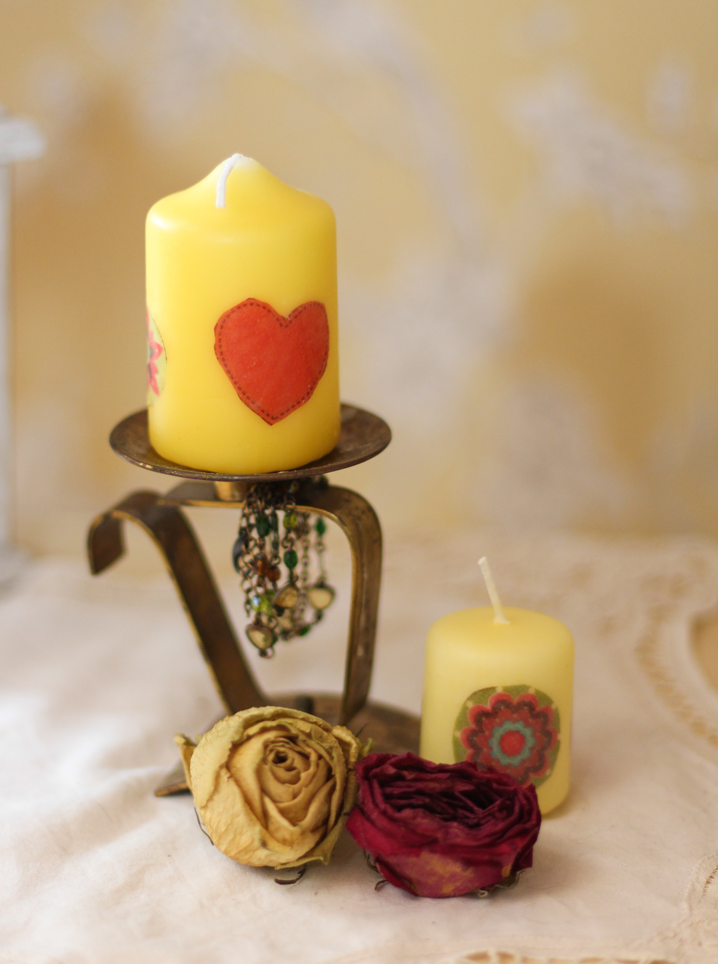 mesilasvahast küünlad